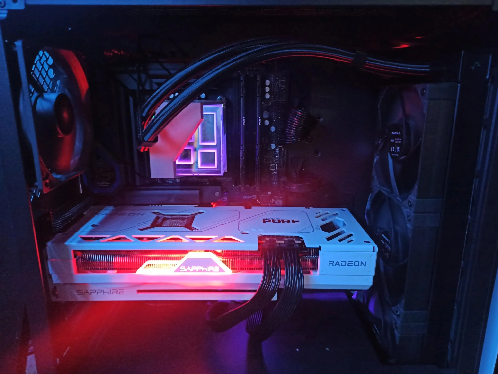 AMD Radeon RX 7800 XT Review 4 2. Does the RX 7800 XT support FSR 4?